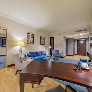 فندق إنتركونتيننتال وارسزاوا *****